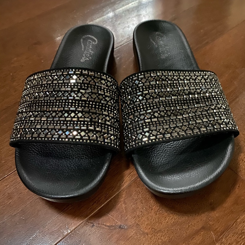 Candies slip on sandles